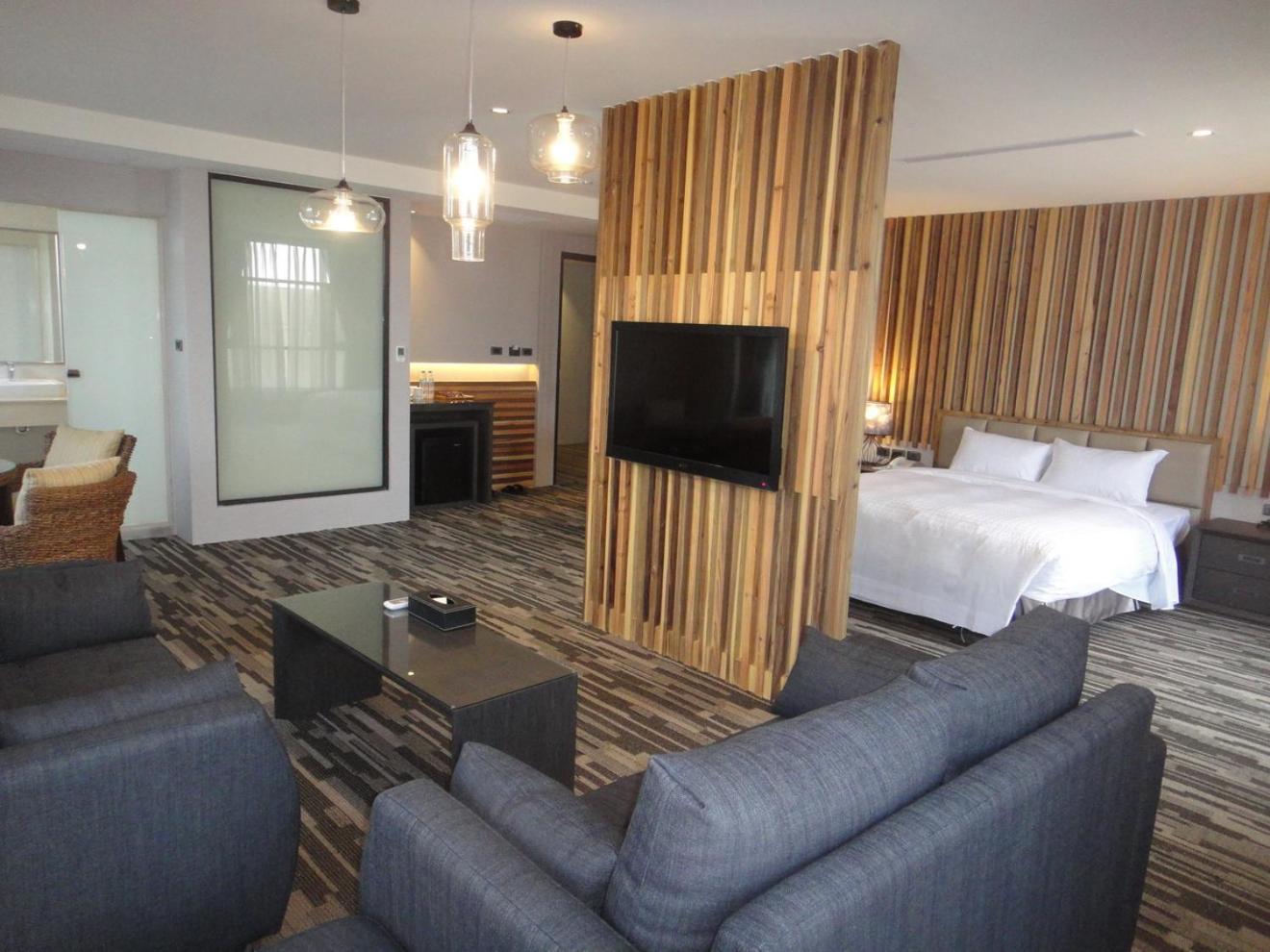 Chiayi Oriental Pearl International Hotel Fanlu Экстерьер фото